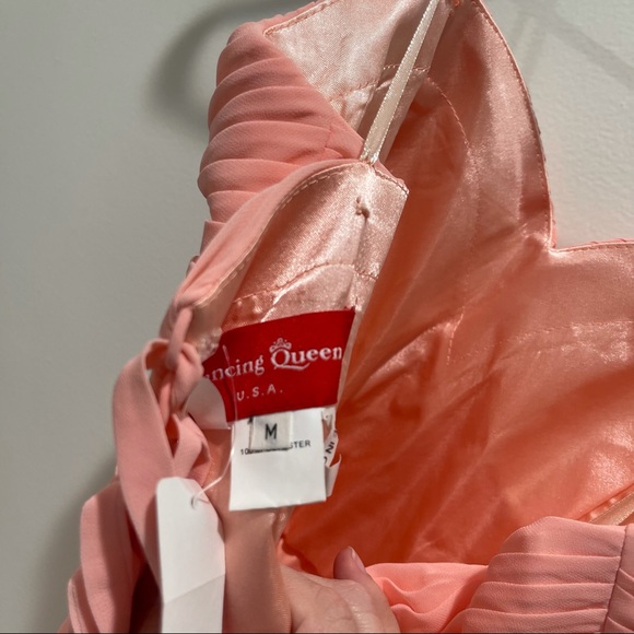 Dancing Queen Medium pink dress - Picture 2 of 7